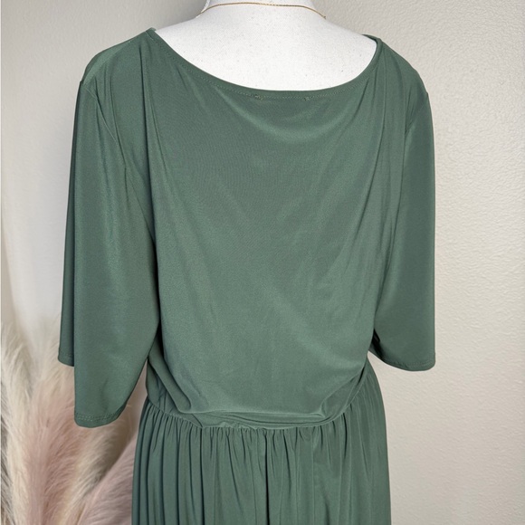 New Story Teller - Elegant Green Maxi Wedding Guest Dress - Picture 11 of 14